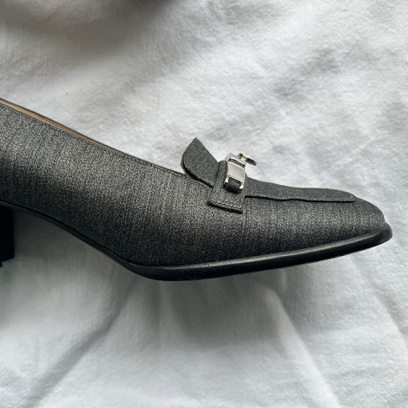 Salvatore Ferragamo Vintage Silk Gray / Silver Women's Loafers, 4 - Picture 14 of 15
